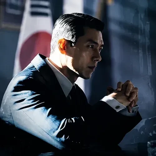 Foto populer Hyun Bin yang penuh cinta dari penggemar