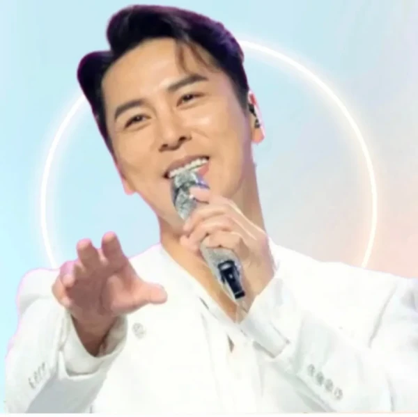 Popular photo full of fans’ love for Jang Minho