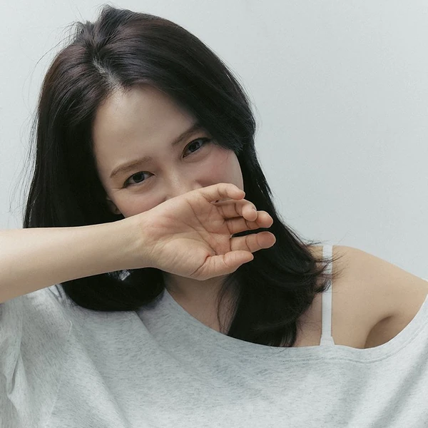 Foto populer Song Jihyo yang penuh cinta dari penggemar