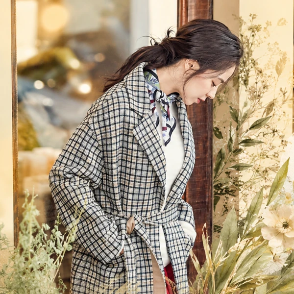 Foto populer Song Jihyo yang penuh cinta dari penggemar