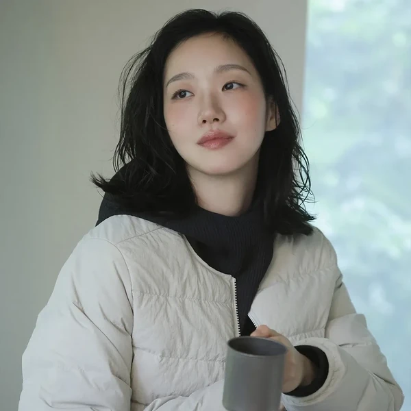 Popular photo full of fans’ love for Kim Goeun