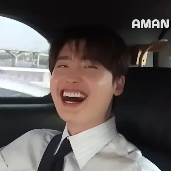 Popular profile image of Lee Jongsuk selected by vote