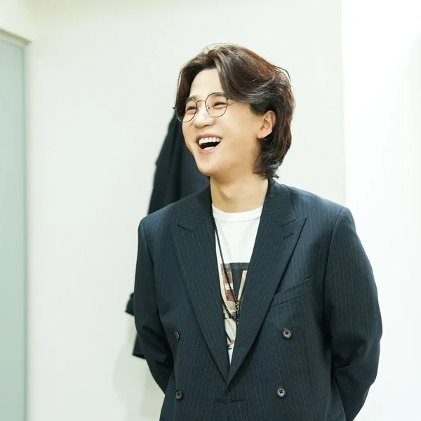 Popular photo full of fans’ love for Park Jihoo (Mr. Trot 3)