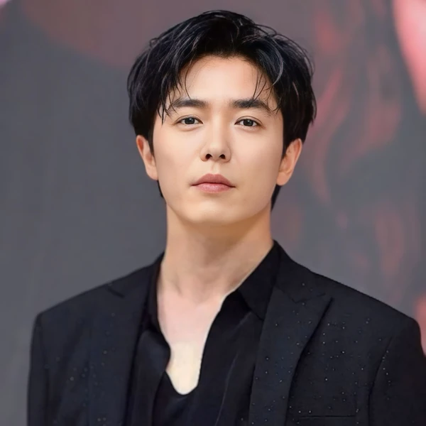 The most loved look of Kim Jaewook today