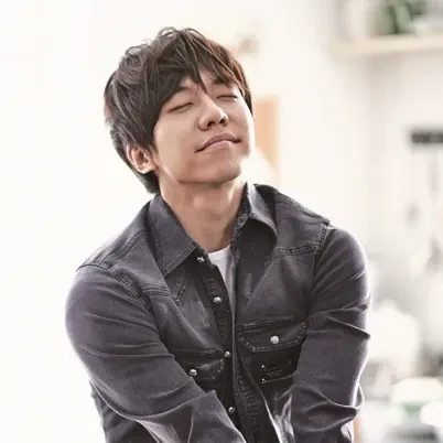 Penampilan Lee Seunggi yang paling disukai hari ini