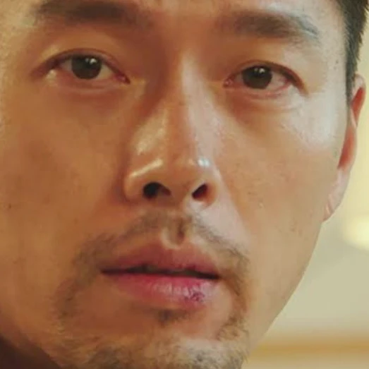 Foto populer Hyun Bin yang penuh cinta dari penggemar