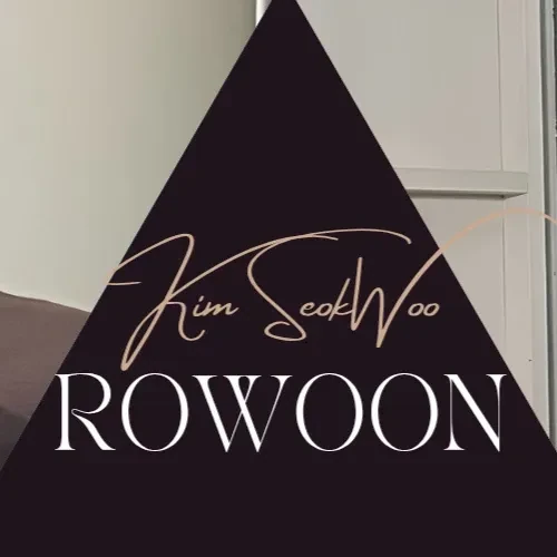 Foto populer Rowoon yang penuh cinta dari penggemar