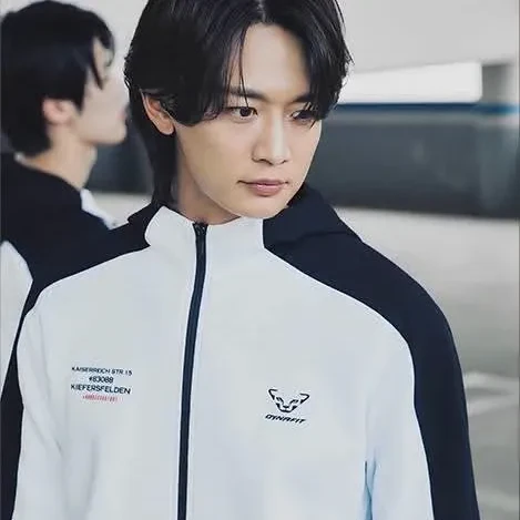 Popular photo full of fans’ love for Choi Minho