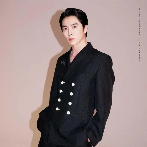 Popular photo full of fans’ love for Kim Jaewook