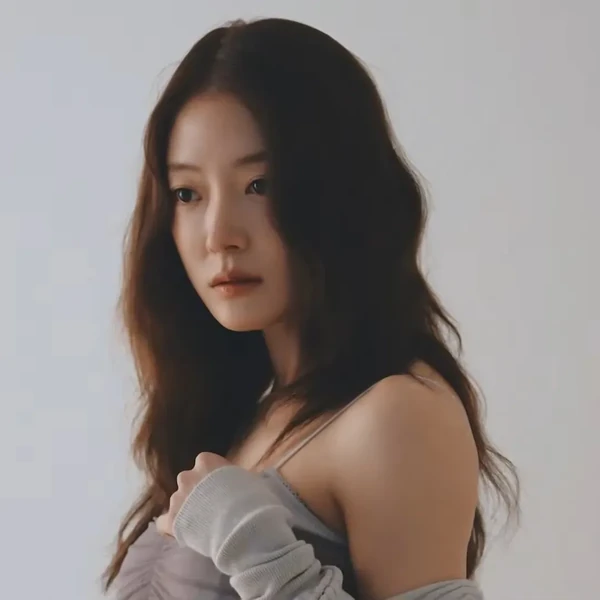The most loved look of Lee Seyoung today