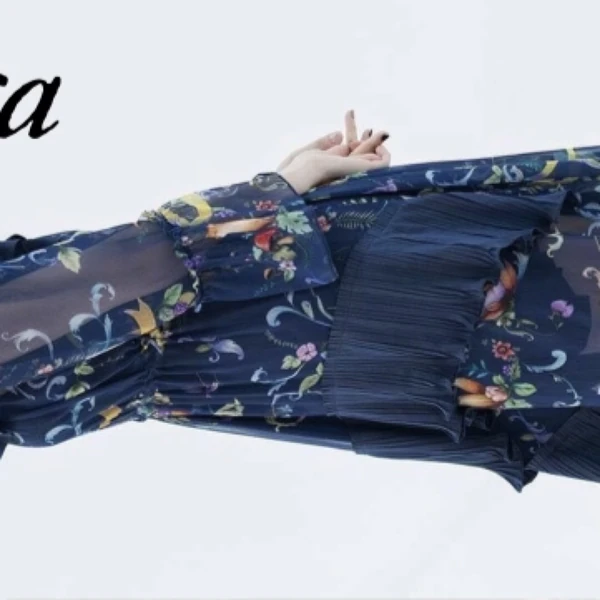 The most loved look of Jang Nara today