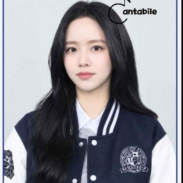 Foto populer Kim Sohyun yang penuh cinta dari penggemar