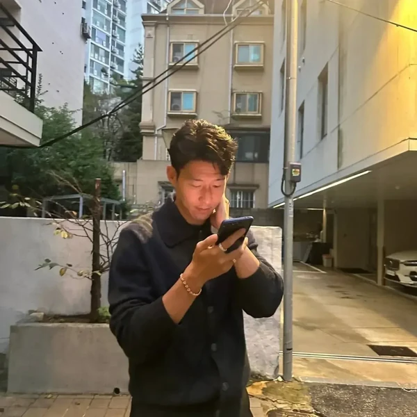 粉絲喜愛的Son Heungmin人氣個人資料照片