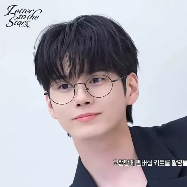 充满粉丝爱意的邕圣祐人气照片