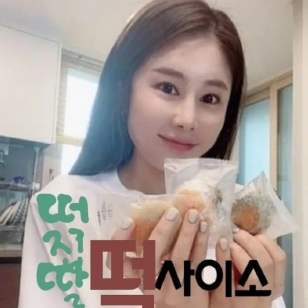 Popular photo full of fans’ love for Kim Soyou