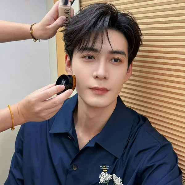 The most loved look of Chen Xingxu today