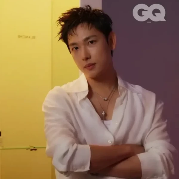 The most loved look of Yim Siwan today