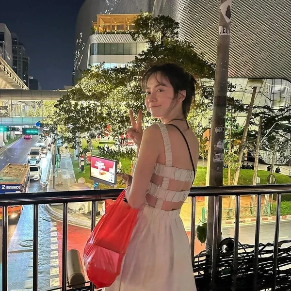 充满粉丝爱意的宋智孝人气照片