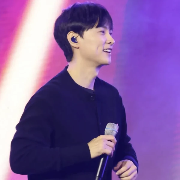Top moment of Min Kyunghoon chosen by fans