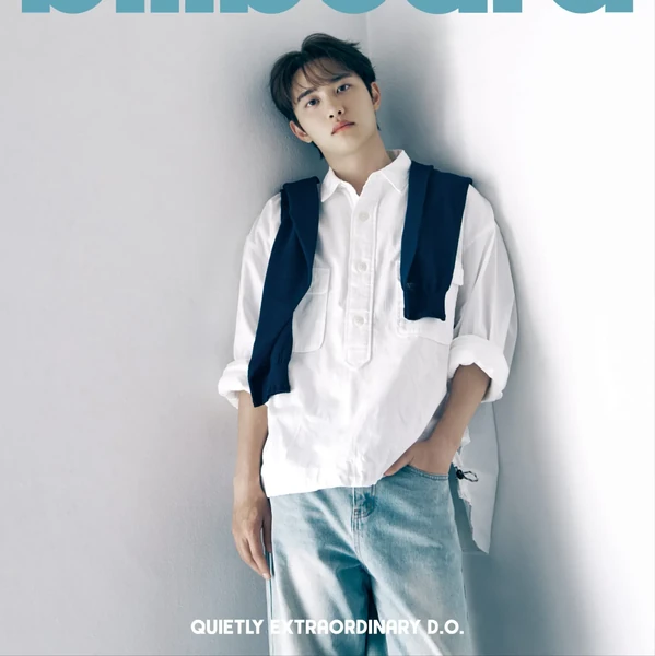 Foto populer Doh Kyungsoo (D.O.) yang penuh cinta dari penggemar