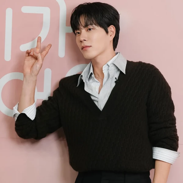 The most loved look of Hong Jonghyun today