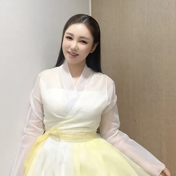 송가인 팬심 가득한 인기 사진