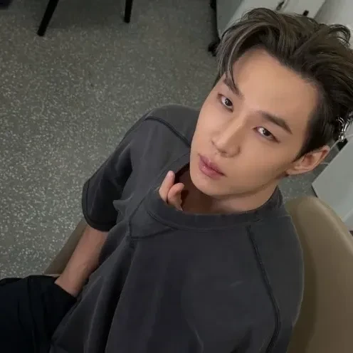 The most loved look of Henry today