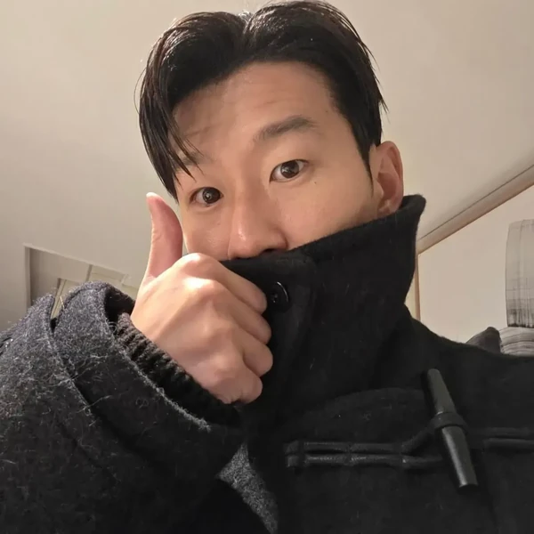 充滿粉絲愛的Son Heungmin人氣照片