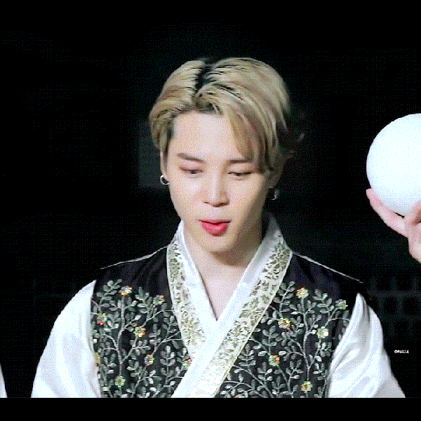 The most loved look of Ha Jimin today