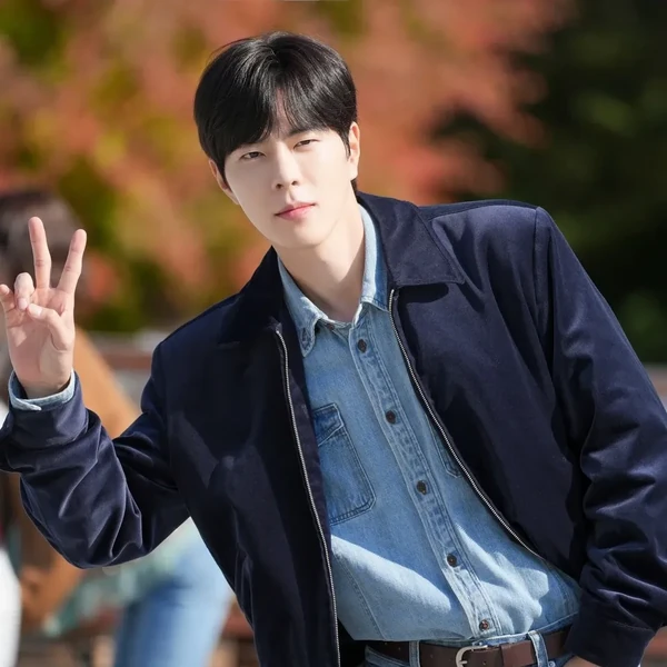 Top moment of Hong Jonghyun chosen by fans