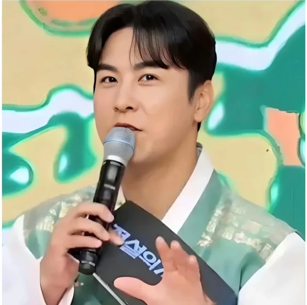 Penampilan Jang Minho yang paling disukai hari ini