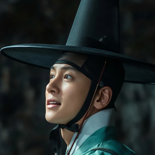 Popular photo full of fans’ love for Ji Changwook