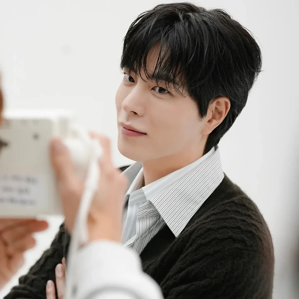 The most loved look of Hong Jonghyun today