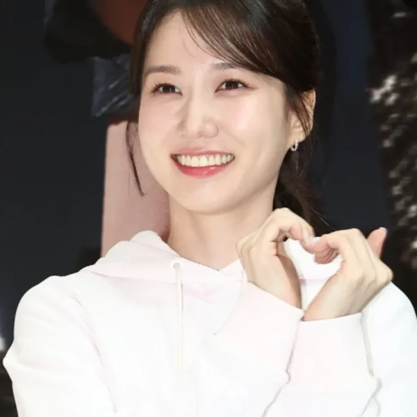 Top moment of Park Eunbin chosen by fans