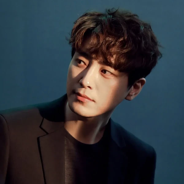 The most loved look of Lee Joonhyuk today