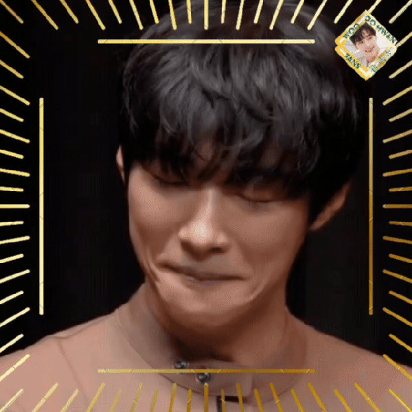 Popular photo full of fans’ love for Woo Dohwan