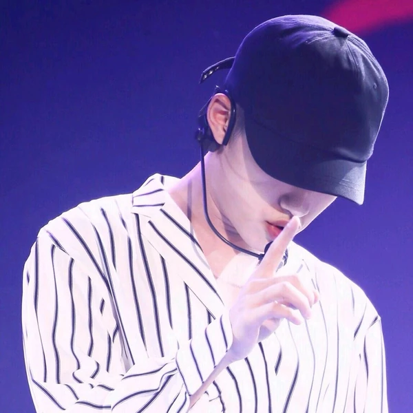 도경수 (디오) 팬심 가득한 인기 사진