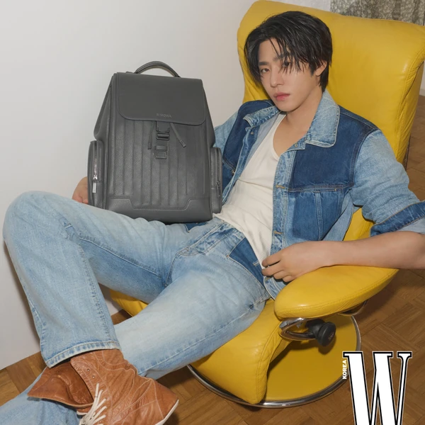 The most loved look of Ahn Hyoseop today