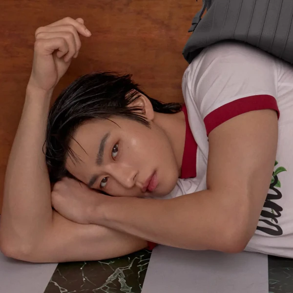 The most loved look of Ahn Hyoseop today