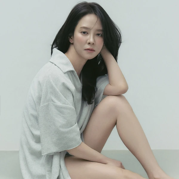 Penampilan Song Jihyo yang paling disukai hari ini