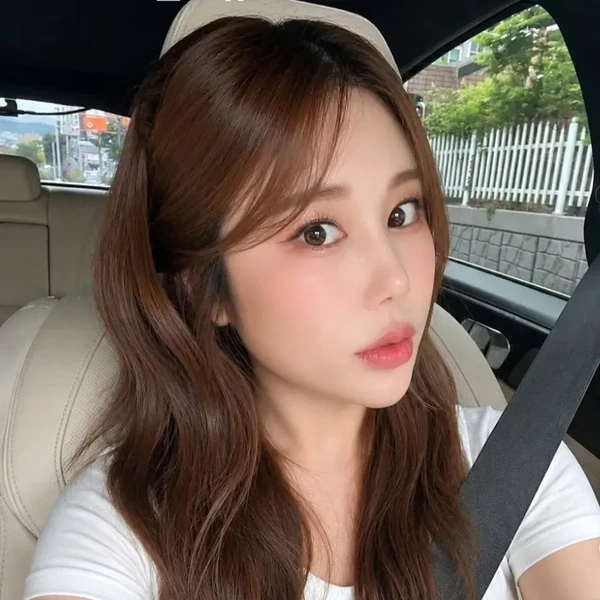 Foto populer Kim Soyou yang penuh cinta dari penggemar