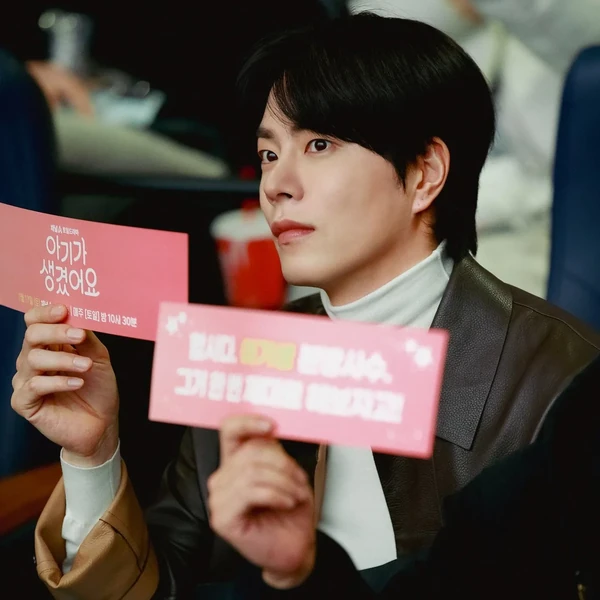 Popular photo full of fans’ love for Hong Jonghyun