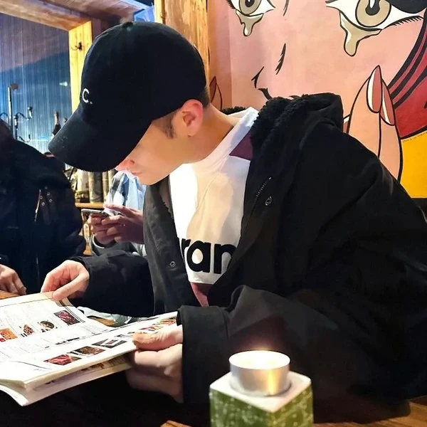 Popular photo full of fans’ love for Kim Bum