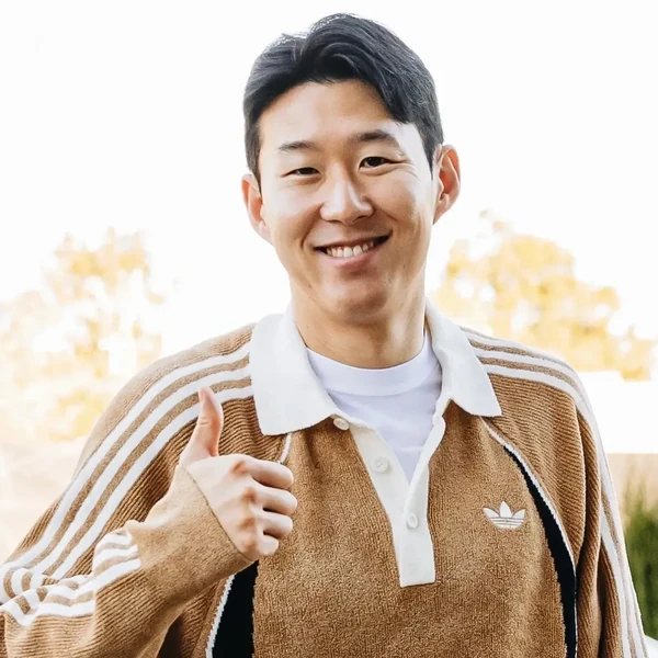 최애 팬덤이 만들어낸 손흥민의 1등 배너 게시글