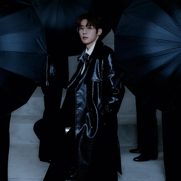 Popular photo full of fans’ love for Lee Seongyeol