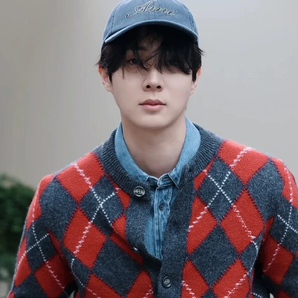 The most loved look of Choi Wooshik today