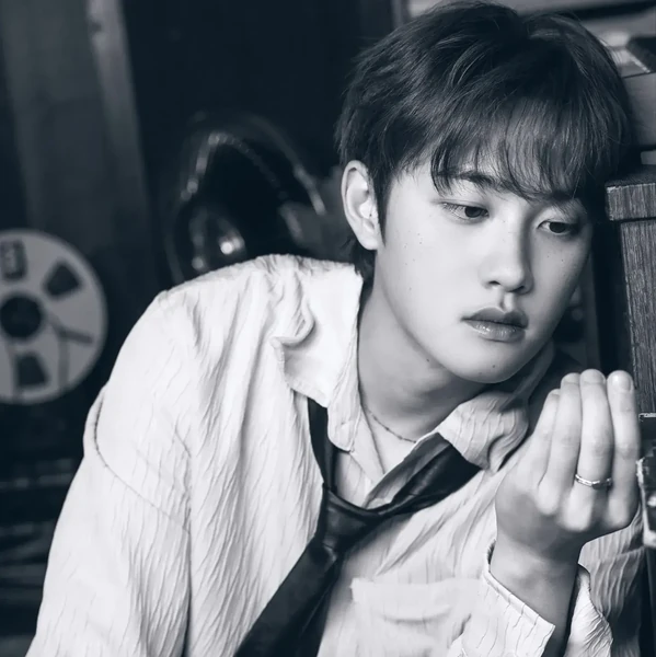 Penampilan Doh Kyungsoo (D.O.) yang paling disukai hari ini