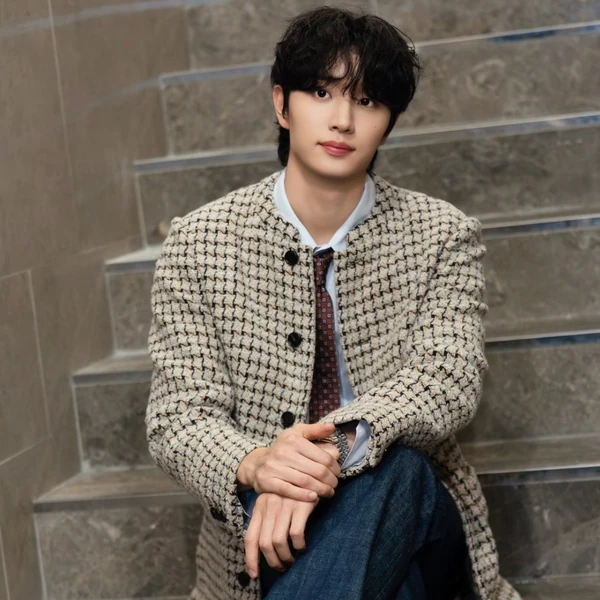 The most loved look of Kim Jaewon today