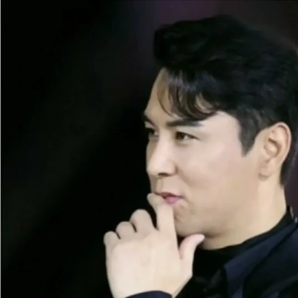 Foto populer Jang Minho yang penuh cinta dari penggemar