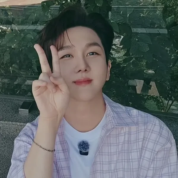 오늘 가장 사랑받은 김수찬의 모습